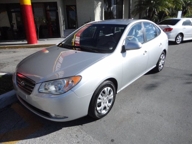 Hyundai Elantra 2010 photo 1