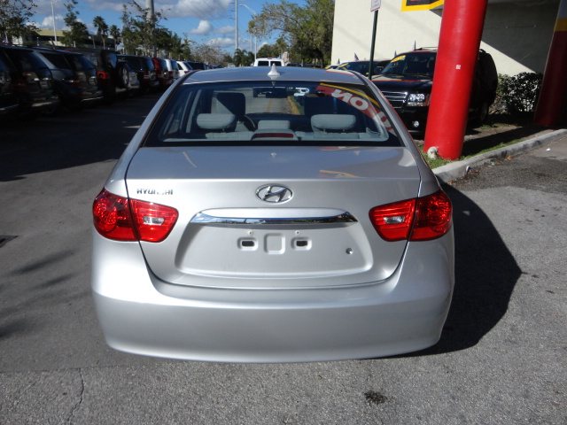 Hyundai Elantra 2010 photo 4