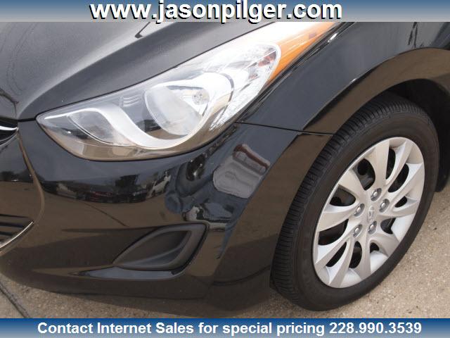 Hyundai Elantra 2011 photo 2