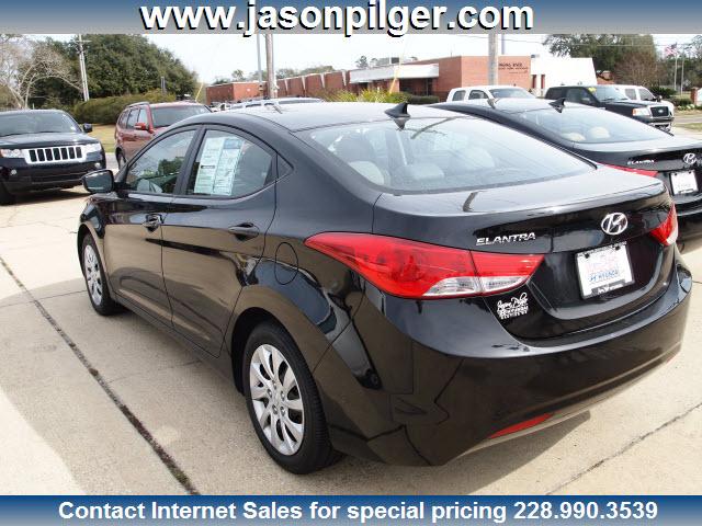 Hyundai Elantra 2011 photo 3