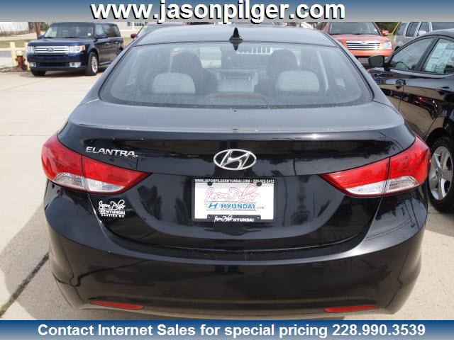Hyundai Elantra 2011 photo 4