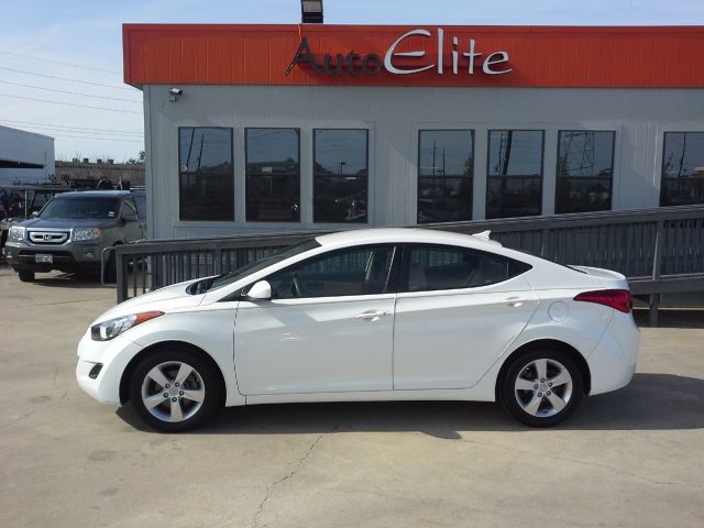 Hyundai Elantra 2011 photo 4