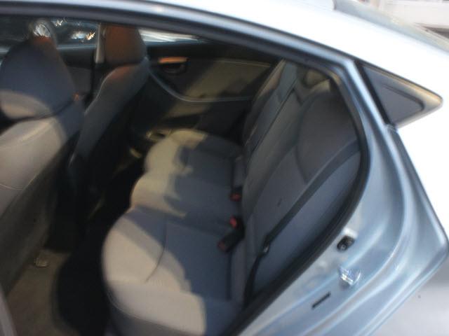 Hyundai Elantra 2011 photo 5