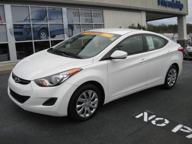 Hyundai Elantra 2011 photo 1