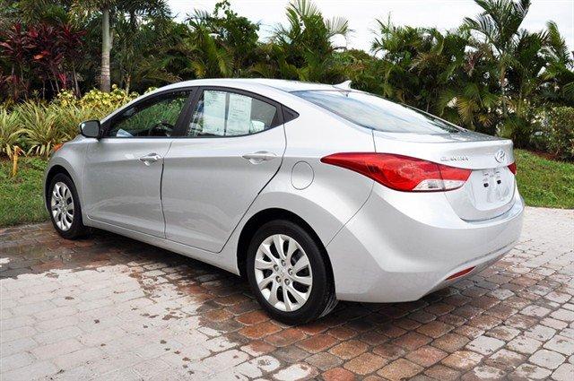 Hyundai Elantra 2011 photo 5