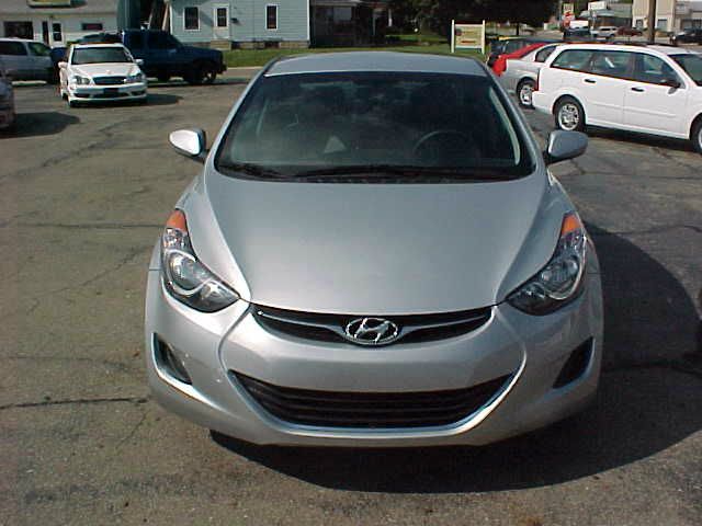 Hyundai Elantra 2011 photo 2