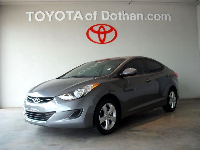 Hyundai Elantra 2011 photo 1