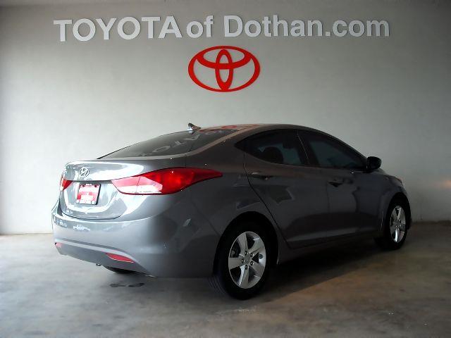 Hyundai Elantra 2011 photo 3