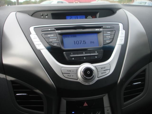 Hyundai Elantra FWD 4dr Sport Sedan