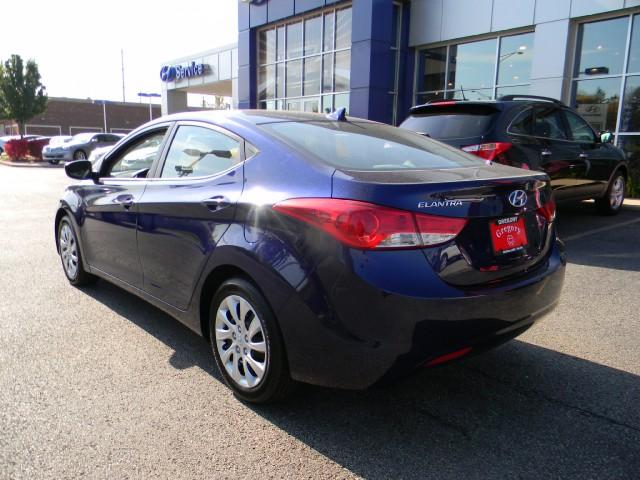 Hyundai Elantra 2011 photo 5