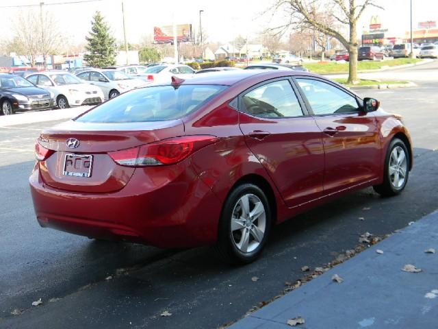 Hyundai Elantra 2011 photo 3