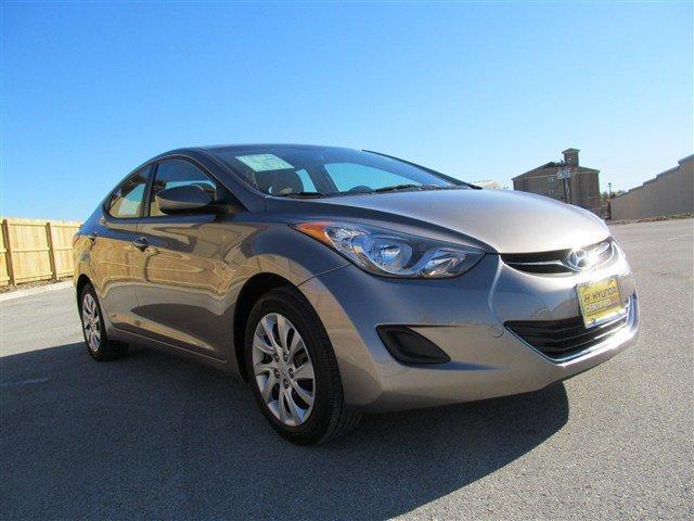 Hyundai Elantra 2011 photo 2