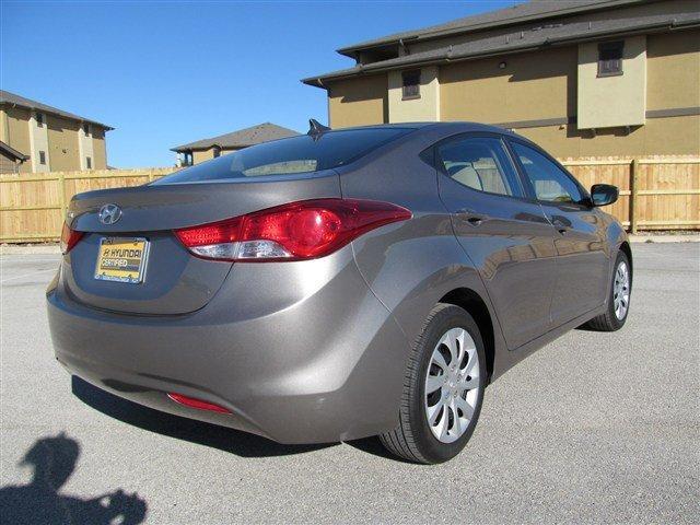 Hyundai Elantra 2011 photo 3