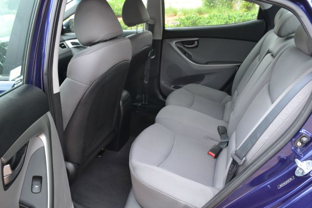 Hyundai Elantra 2011 photo 15