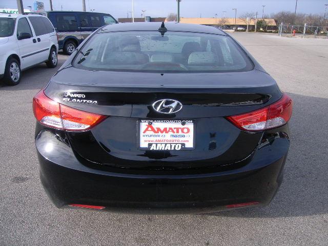 Hyundai Elantra 2011 photo 5