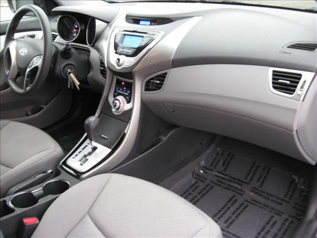 Hyundai Elantra 2011 photo 5