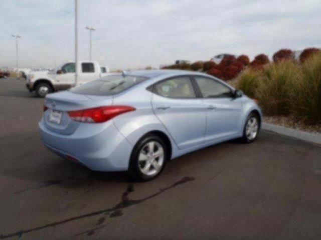 Hyundai Elantra 2011 photo 2