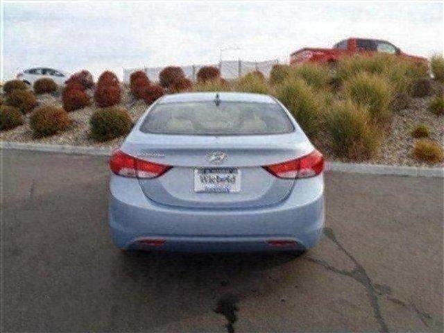 Hyundai Elantra 2011 photo 3
