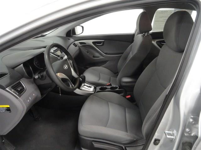 Hyundai Elantra FWD 4dr Sport Sedan