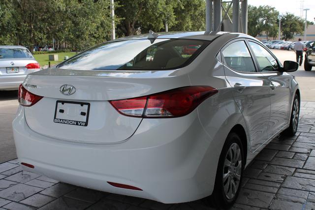 Hyundai Elantra 2012 photo 4