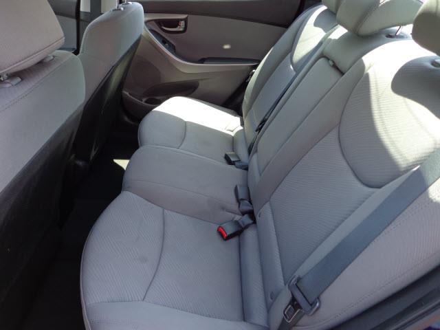 Hyundai Elantra 2012 photo 7