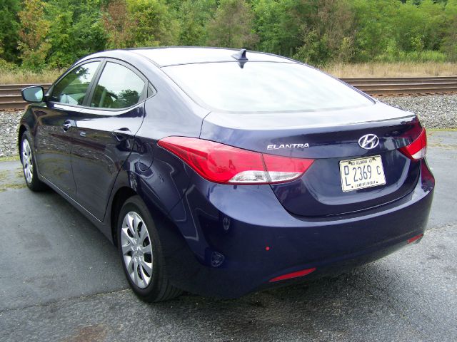 Hyundai Elantra 2012 photo 2
