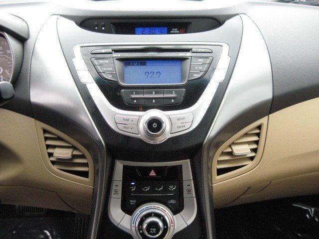 Hyundai Elantra 2012 photo 3