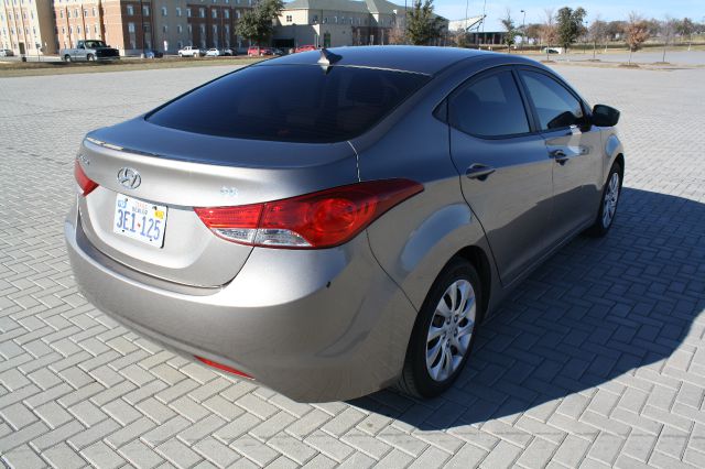 Hyundai Elantra 2012 photo 2