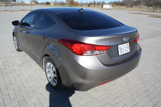 Hyundai Elantra 2012 photo 3