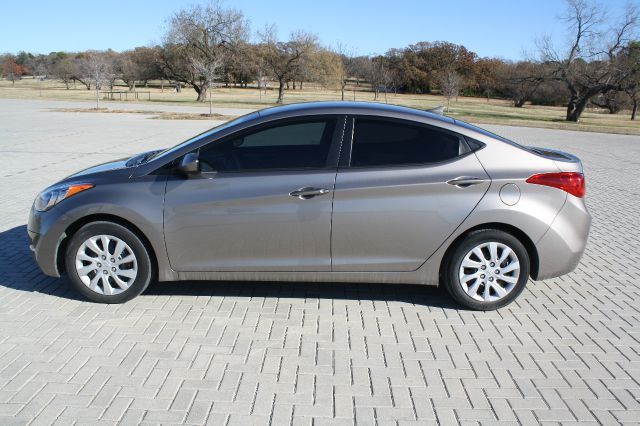 Hyundai Elantra 2012 photo 4