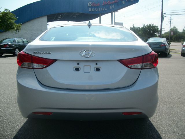 Hyundai Elantra 2012 photo 2