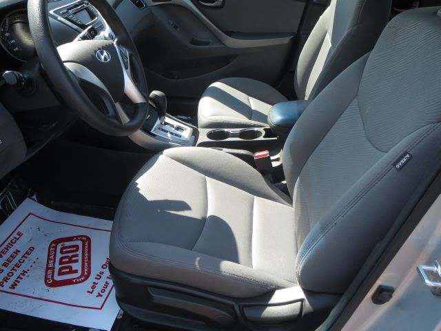 Hyundai Elantra 2012 photo 1