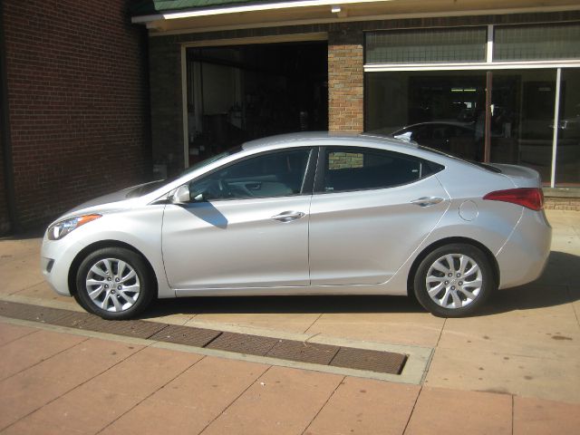 Hyundai Elantra 2013 photo 2