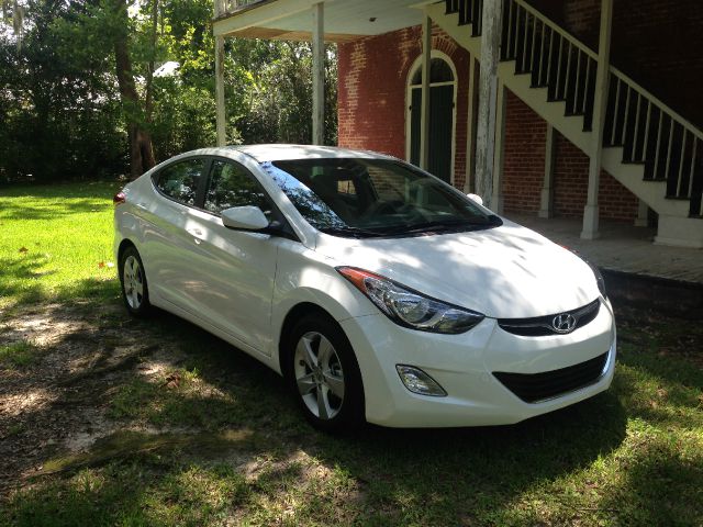 Hyundai Elantra 2013 photo 2
