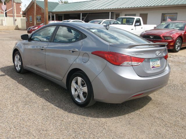 Hyundai Elantra 2013 photo 3