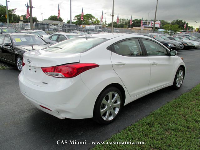 Hyundai Elantra 2013 photo 2
