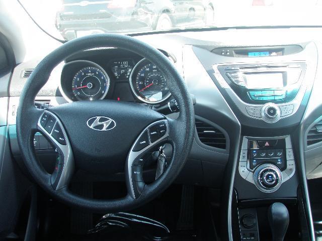 Hyundai Elantra 2013 photo 3