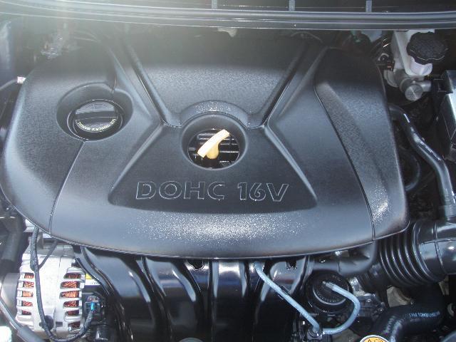 Hyundai Elantra 2013 photo 8