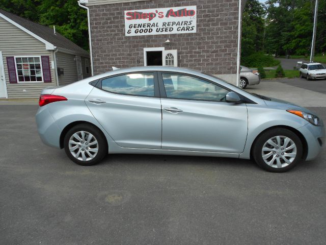 Hyundai Elantra 2013 photo 3