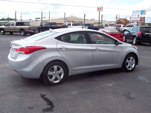 Hyundai Elantra 4WD 4dr V6 SR5 Sport Sedan