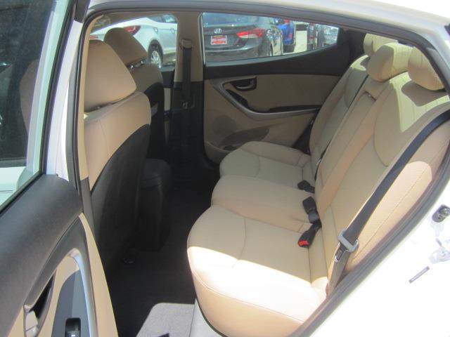 Hyundai Elantra Sxtcaptians Chairs Sedan