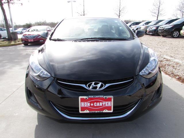 Hyundai Elantra 2013 photo 1