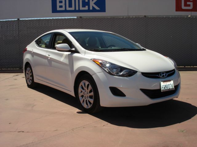 Hyundai Elantra 2013 photo 4