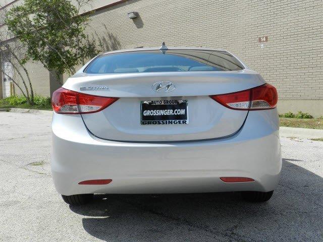 Hyundai Elantra 2013 photo 3