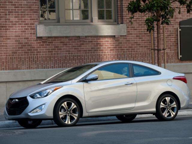 Hyundai Elantra Coupe 2013 photo 4
