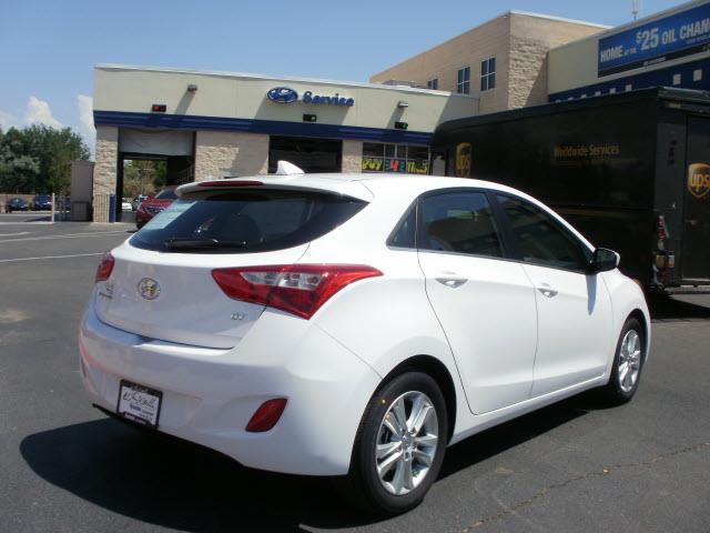 Hyundai Elantra GT 2013 photo 4