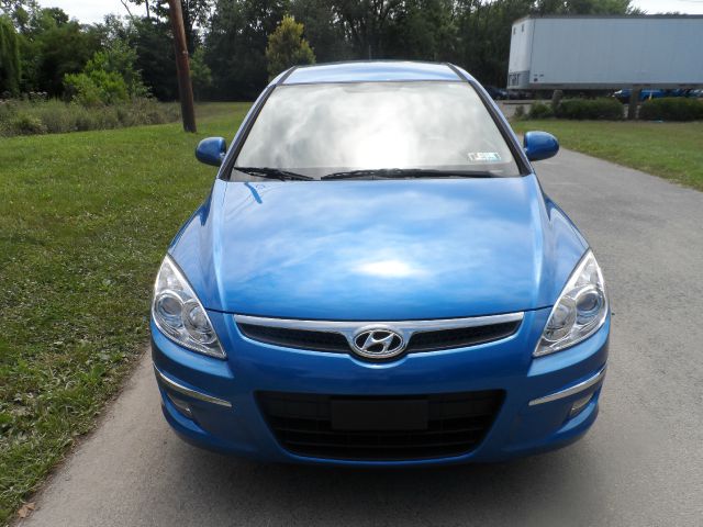 Hyundai Elantra Touring 2009 photo 3