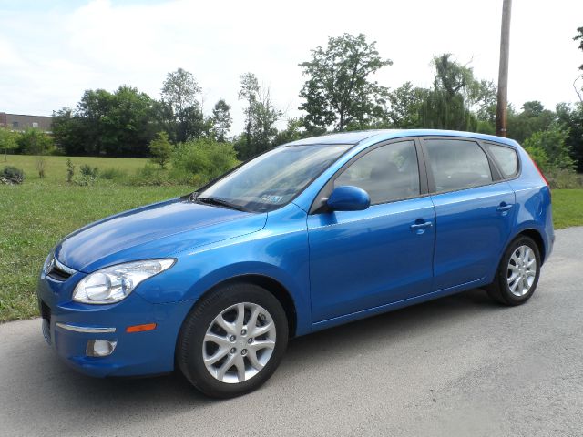 Hyundai Elantra Touring 2009 photo 4