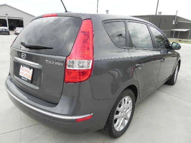 Hyundai Elantra Touring 2009 photo 4