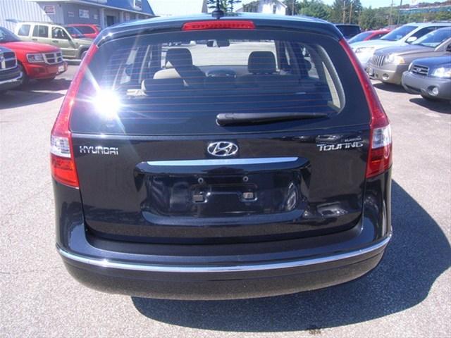 Hyundai Elantra Touring 2009 photo 3